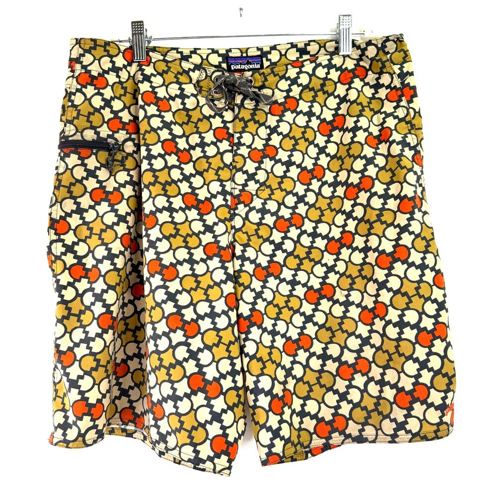 Patagonia Men's 40 Stretch Geometric Planing Board Shorts Size 34